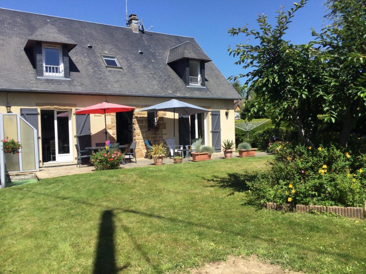 Coup De Coeur Assure ! Calm Comme A La Maison ! Maison Spacieuse Avec Grande Terrasse Pour 2 A 5 Personnes Proximite Granville Et Mer Avec Wifi Et Parking Gratuits 외부 사진