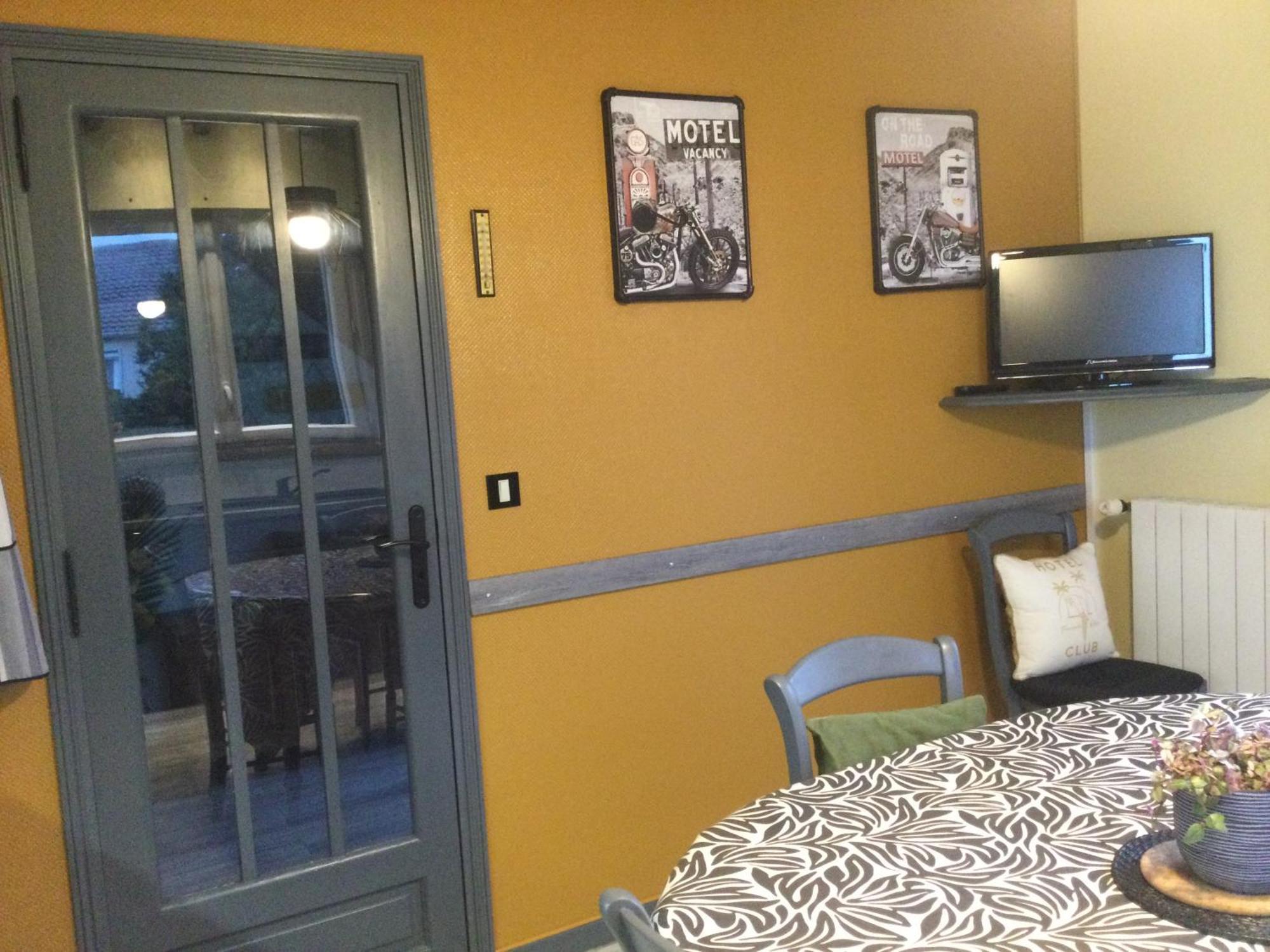 Coup De Coeur Assure ! Calm Comme A La Maison ! Maison Spacieuse Avec Grande Terrasse Pour 2 A 5 Personnes Proximite Granville Et Mer Avec Wifi Et Parking Gratuits 외부 사진